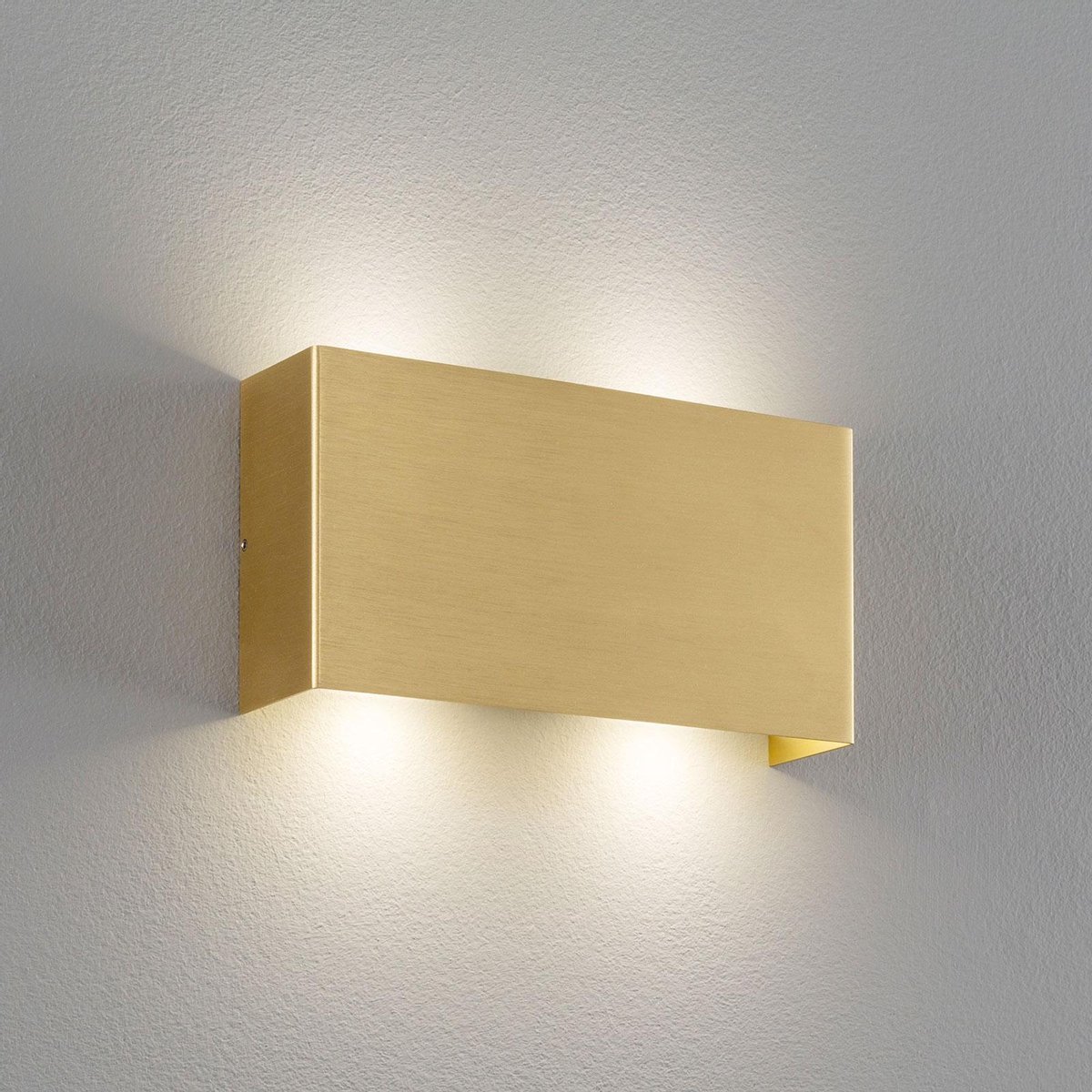 Quitani - MajaWandlamp L22 Matt Brass Lucande