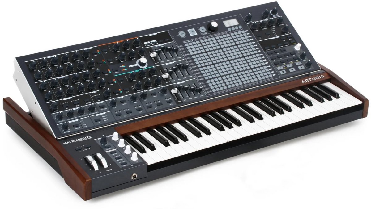 Arturia MatrixBrute