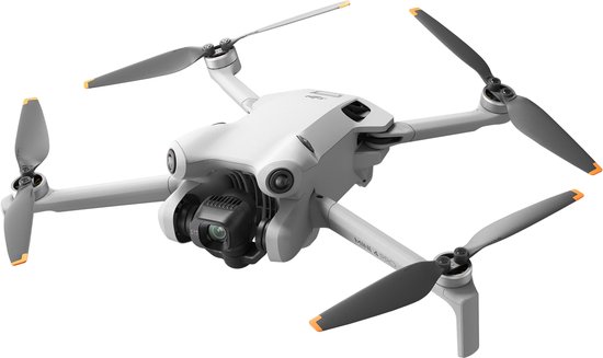 DJI Mini 4 Pro - Fly More Combo - including RC331 Smart Controller