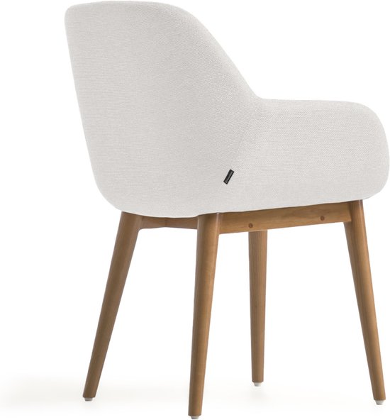 Kave Home - Konna stoel in beige met massief essenhouten poten in een donkere afwerking