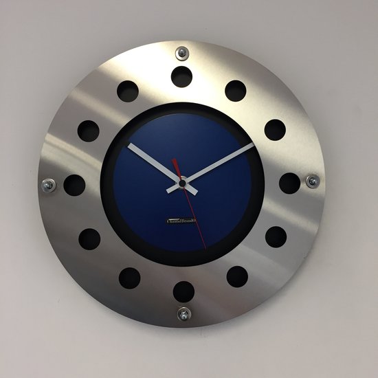 WANDKLOK MECANICA FULL BLACK WITH BLUE COLOR SMALL INNER CIRCLE RED POINTER MODERN DUTCH DESIGN HANDGEMAAKT 40 cm