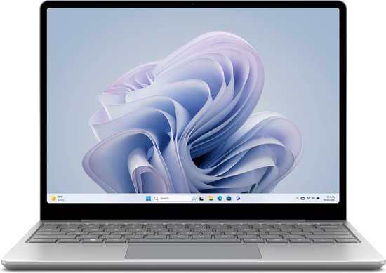 Microsoft Surface Laptop Go 3 - Intel Core i5/8GB RAM/256GB SSD - 12.4 Inch Touchscreen - QWERTY - Platinum