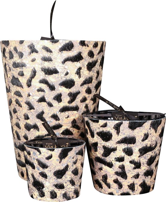 Victoria with Love kaars - Limited Black - XL - Geurkaars