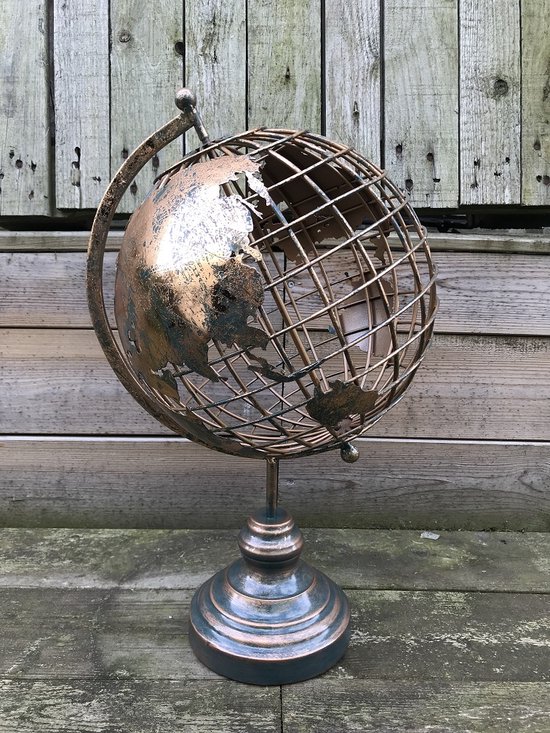 Metalen wereldbol, goud/zwart look, fraai decoratief item!
