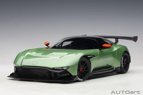 AutoArt 1/18 Aston Martin Vulcan - 2015 "Apple Tree Green metallic"