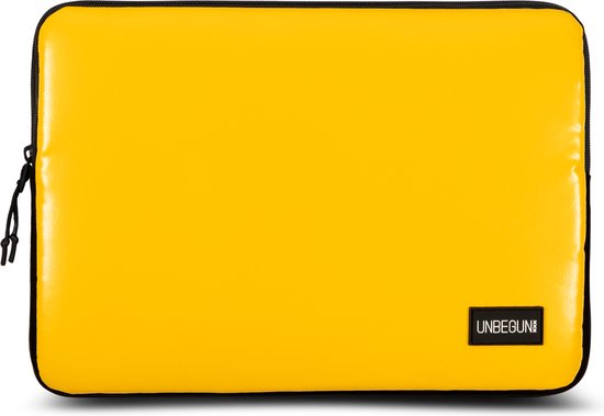 MacBook Air 15 inch case (van gerecycled materiaal) - Gele laptop sleeve/hoes voor de nieuwe MacBook Air 15 inch M2 (2023)
