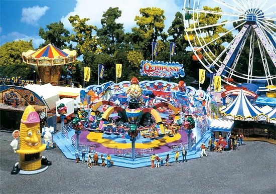 Faller Carrousel Octopussy Modelbouwdecoratie