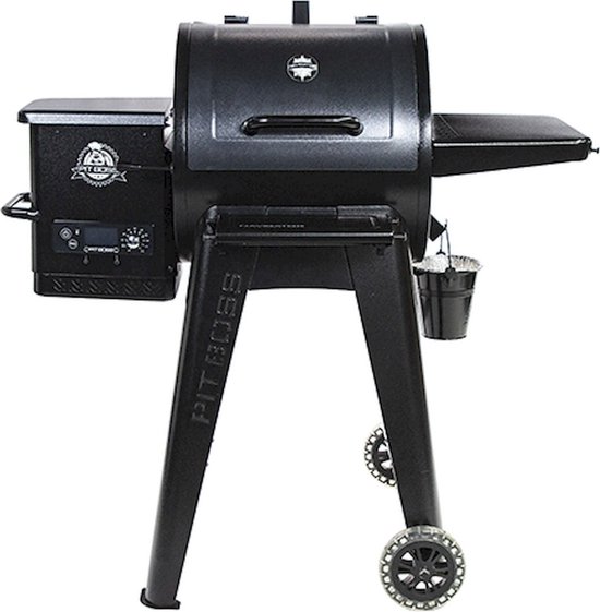 Pit Boss Navigator 550 pellet grill barbecue