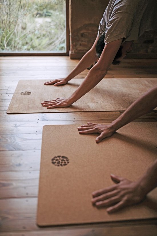 Pierre Sports Yoga Mat Kurk Scorpion - Duurzaam - Yoga, Pilates en Fitness - Met Draagriem - 183 x 65 x 0.5cm