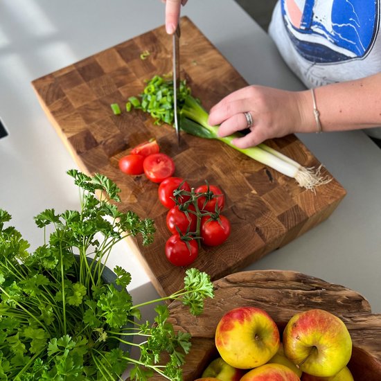 Blocks & Boards Butcher block VD8 - Kopshouten Hakblok - Handgemaakt in Nederland van 100% massief Eiken - Afm. 43x43x8cm