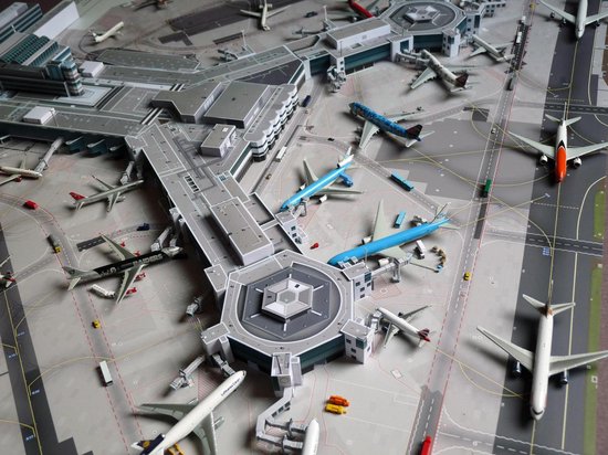 1:500 FRA (Frankfurt) - Diorama vliegveld 'Aktie set'