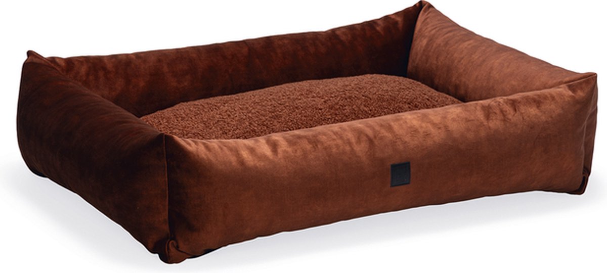 Designed by Lotte Ligkussen Yndis - Terracotta - 95 x 80 x 25 cm