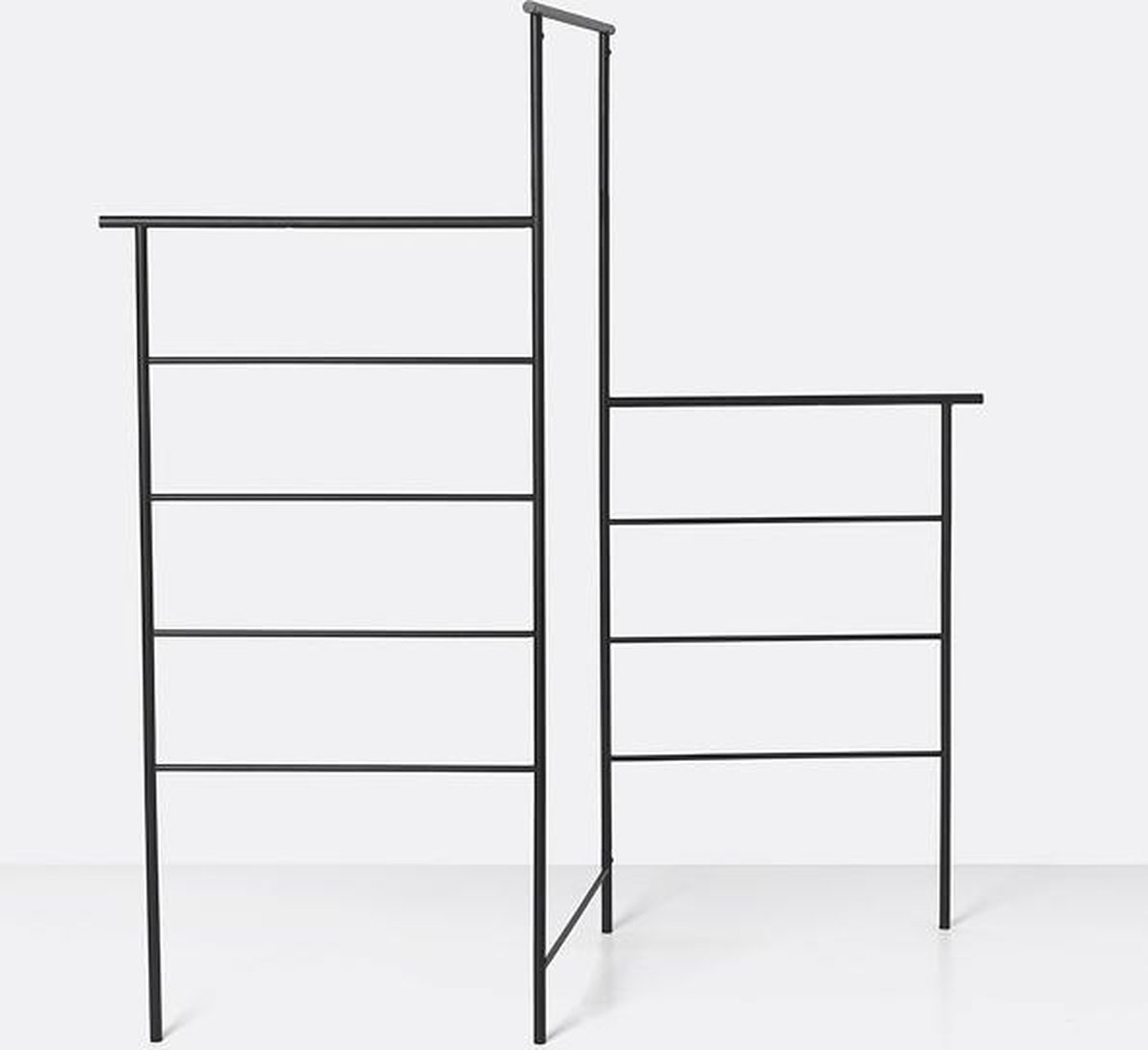 Ferm Living Dora Kledingrek