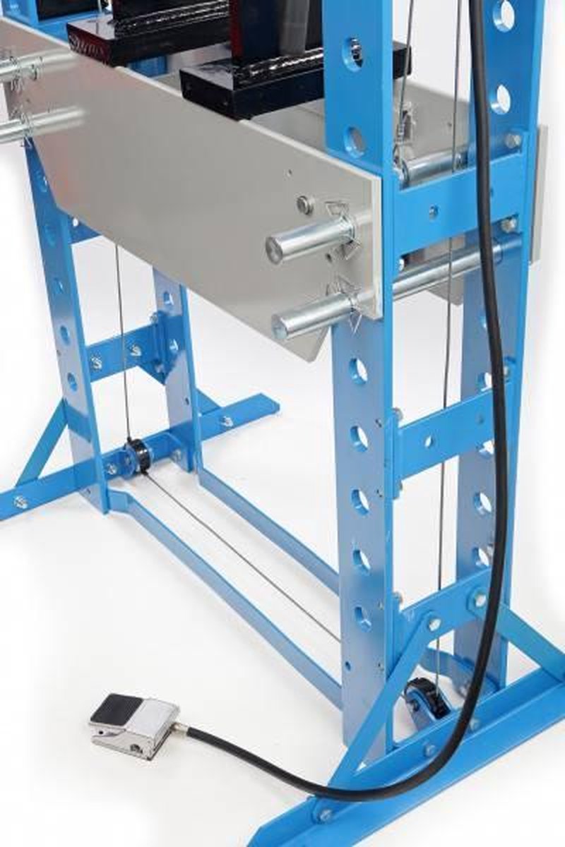 HBM 75 Ton hydraulische en pneumatische werkplaatspers