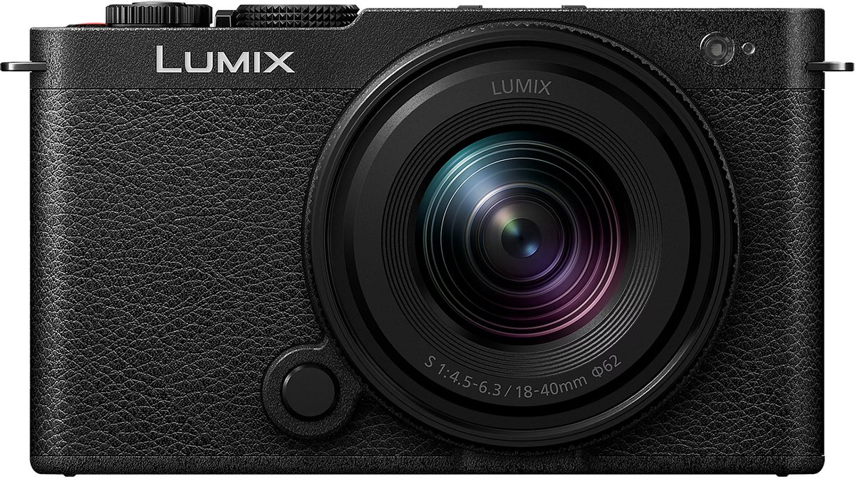 Panasonic Lumix S9 Jet Black + S 18-40mm f/4.5-6.3