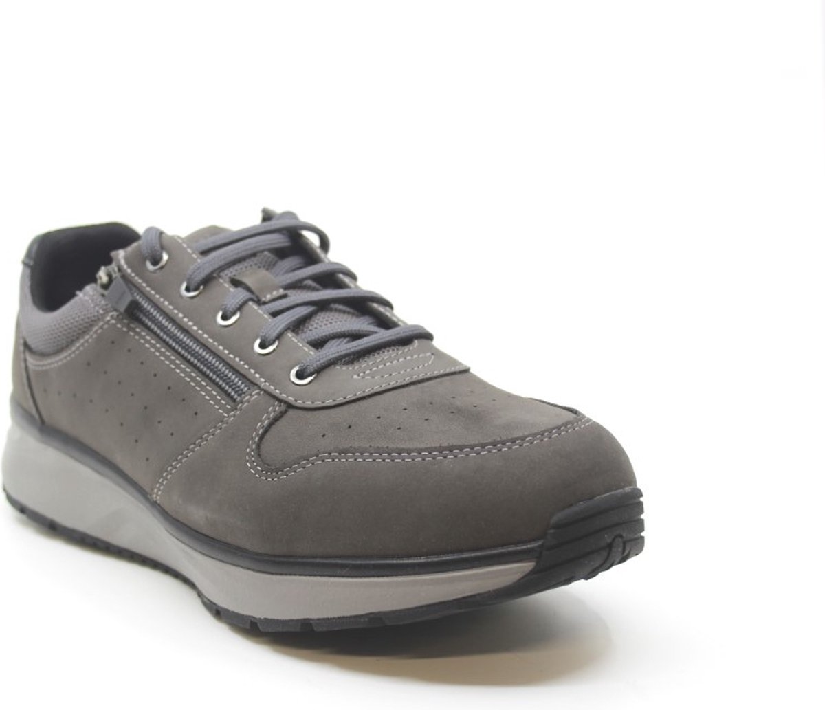 Joya Dynamo Zip Sneakers