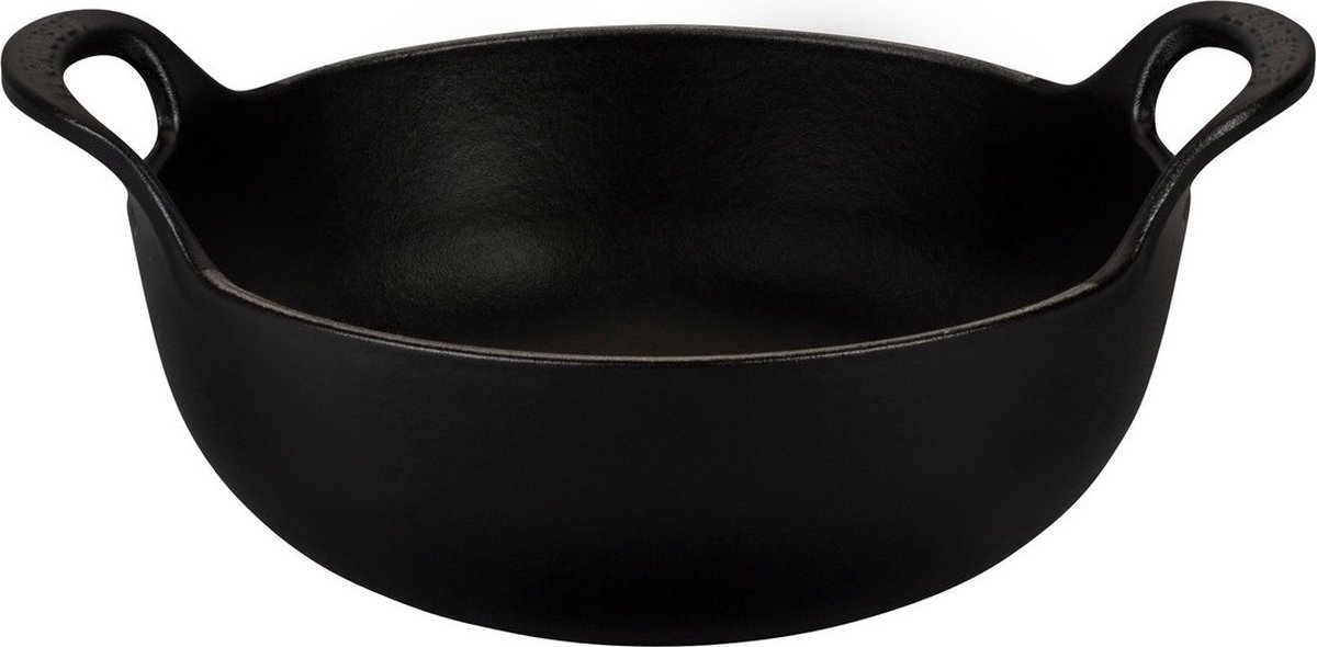 Le Creuset Wokpan / Balti Dish - Mat Zwart - ø 24 cm / 2.7 liter - geëmailleerde anti-aanbaklaag