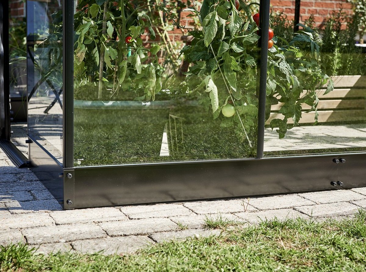 Fundering Qube LT 612, zwart fundering Halls Royal Well - Royal well