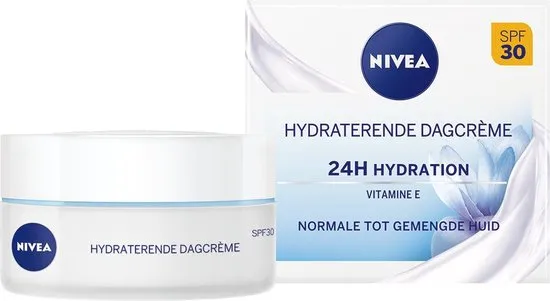 NIVEA Essentials Hydraterende Normale Gemengde huid SPF30 - Dagcrème