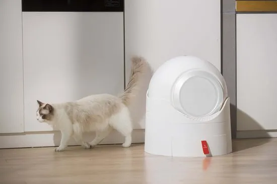 PETLUX® Zelfreinigende Semi- Automatische kattenbak met geurfilter