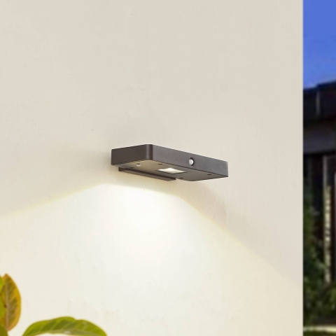 Lucande - Tavon Square LED Zonnecel Wandlamp Dim. w/Sensor Zwart