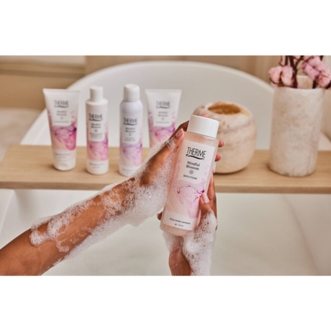 3x Therme Bath Foam Mindful Blossom 500 ml