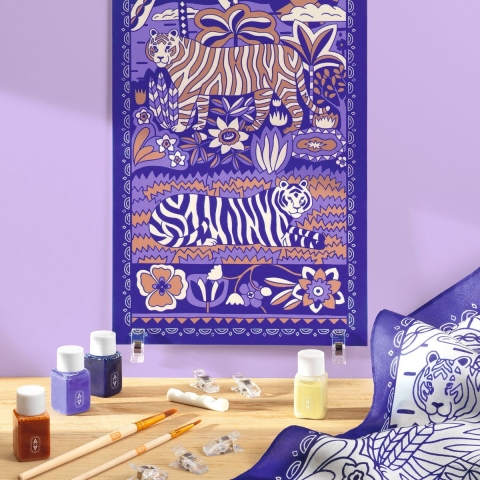 Djeco Creatieve Speelset - Atelier 10 - Zijdeschilderen - Djeco - OneSize - Creatieve Speelset