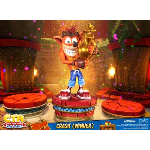 Crash Team Racing - Crash Winner Statue