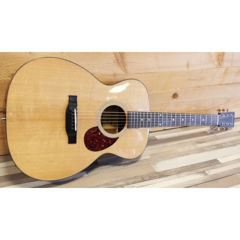 Eastman E1OM-DLX Deluxe