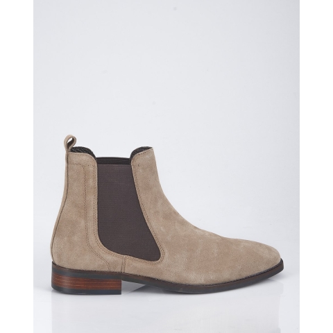 Recall Classic boots