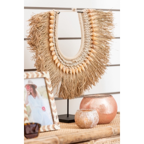 J-Line Necklace+stand dora shells/seagrass beige small