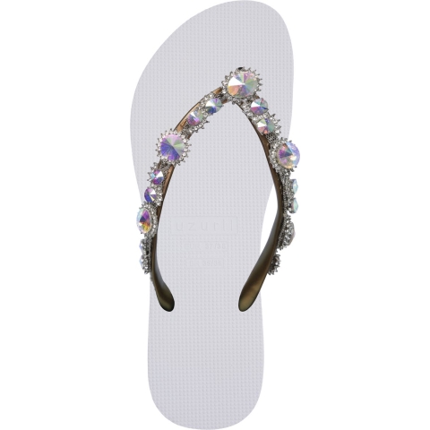 Uzurii Chrystal marilyn wit