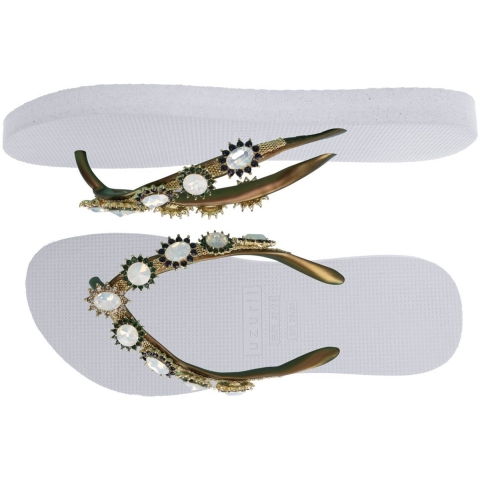 Uzurii Pearl monroe wit