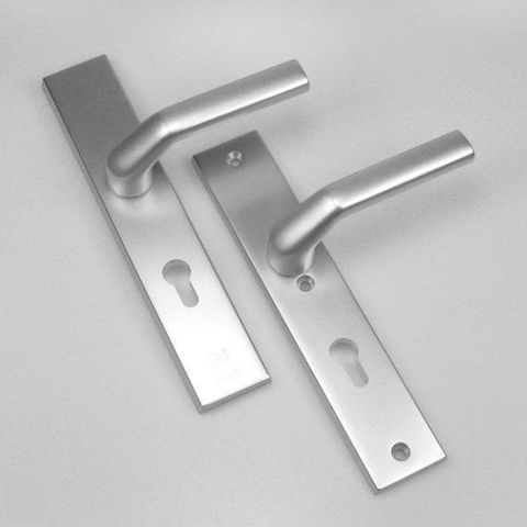 AMI Veiligheidsbeslag 379 Rotaveer 251/50 Profielcilinder 92 F1 A/Z 379 Rotaveer 251/50 Profielcilinder 92 Deurdikte 53/57 Mm - 809310