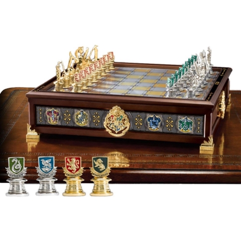 Harry Potter: Hogwarts' House Quidditch Chess Set