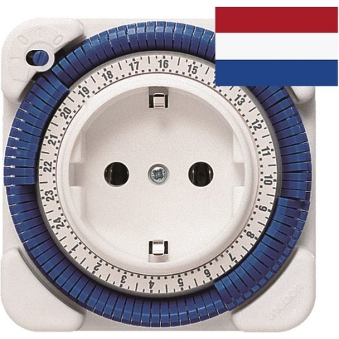 Theben schakelklok 0260030 timer 26 - NL stekker (zonder pin) - analoge schakelklok, wandcontactdoosschakelaar, stekker voor tijdprogramma, wit,bespaarstekker
