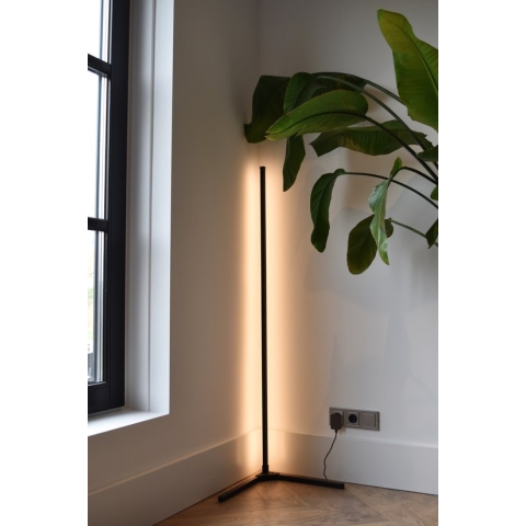 Calex Slimme LED Vloerlamp - Wifi Hoeklamp Staande Lamp - Sfeerverlichting Dimbaar RGB en Wit Licht - App en afstandsbediening