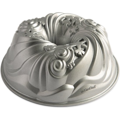 Tulband Bakvorm "Let It Snow Bundt Pan" - Nordic Ware | Sparkling Silver Holiday