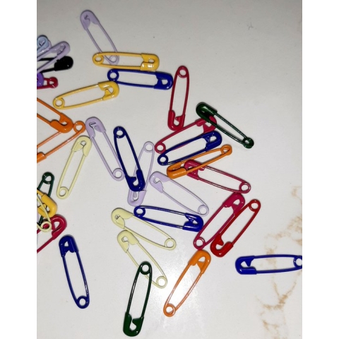 H185300 - 50 veiligheidsspelden mini gekleurd - veiligheidsspeldjes 19 + 22 - bont kleur - gekleurde bonte speldjes