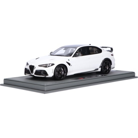 Alfa Romeo Giulia GTAM BBR Models 1:18 BBRC1852B2-21