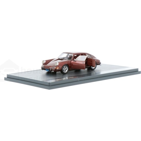 Porsche Troutman & Barnes 911 Sedan 1972 - 1:43 - Matrix Scale Models