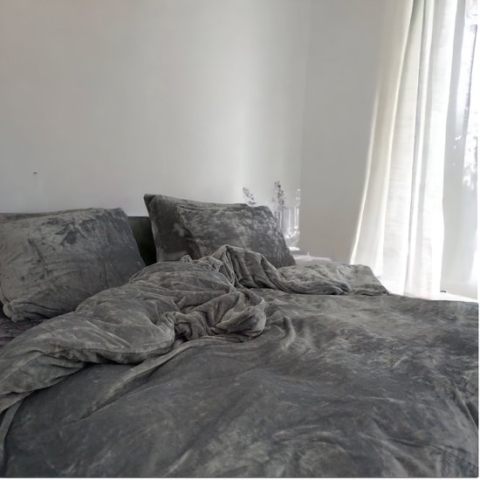 Velvet - Dekbedovertrek - Eenpersoons - 140x200 cm - 140x220 cm - 1 Kussensloop - Grijs - Laken - Zacht - Comfortabel - Kwalitatief - Luxe Beddengoed met Velvet aan Beiden Zijden