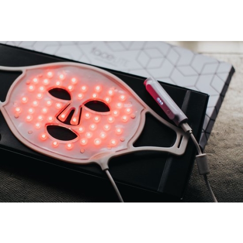 Facelite LED huidverjongingsmasker - Omnilux - antirimpel - nieuw collageen - huidverbetering - Luxe LED masker - huidverjongingsapparaat