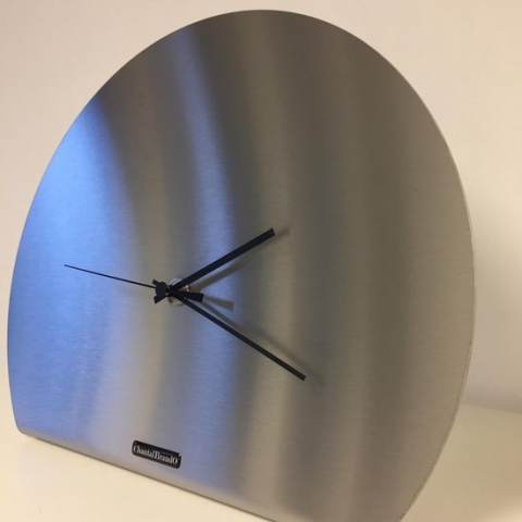 MOON ZILVER TAFELKLOK DUTCH MODERN DESIGN