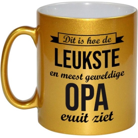 Dit is hoe de leukste en meest geweldige opa eruitziet cadeau koffiemok / theebeker - goudkleurig - 330 ml - verjaardag / bedankje