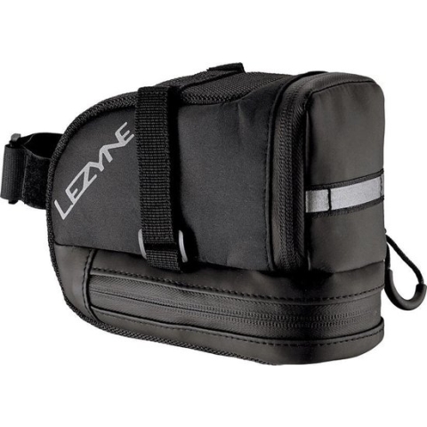 Lezyne Caddy zadeltas - Klittenband bevestiging - Waterdichte ritsen - Reflecterend achterlicht - Maat L - 170x60x125 mm- Nylon - Zwart