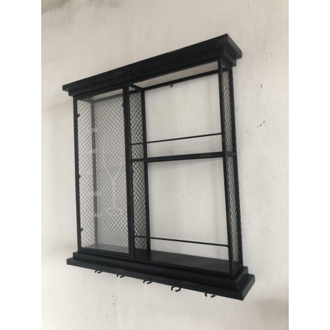 Wandkast wijn metaal met glas en wijnglashouders 68x66cm