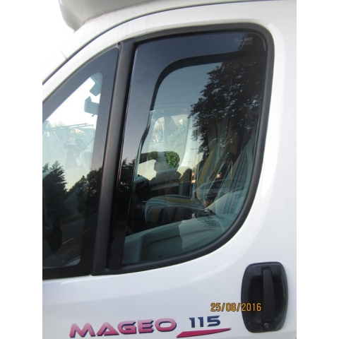 Zijwindschermen getint tbv Fiat Ducato Citroen Opel Movano (type C) Jumper Peugeot Boxer model vanaf 2006- Heko windschermen set a 2 stuks pasvorm raamspoilers visors fenders