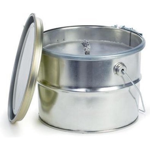 Rustik Lys Buiten Kaars + Standaard - Kaars: 18cm x 14cm - Standaard: 20.5cm x 35cm - Stone - Buitenkaars - Buitenblik
