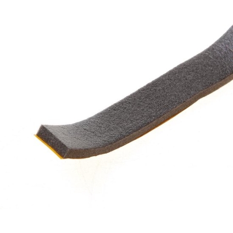 Illbruck Schuimband zelfklevend 15 x 4mm TN585